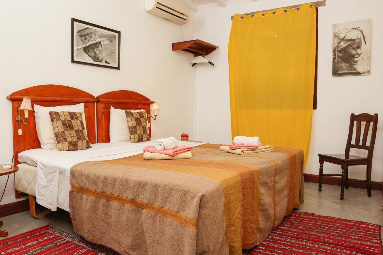 The Colonial Guest House Sao Filipe Bagian luar foto