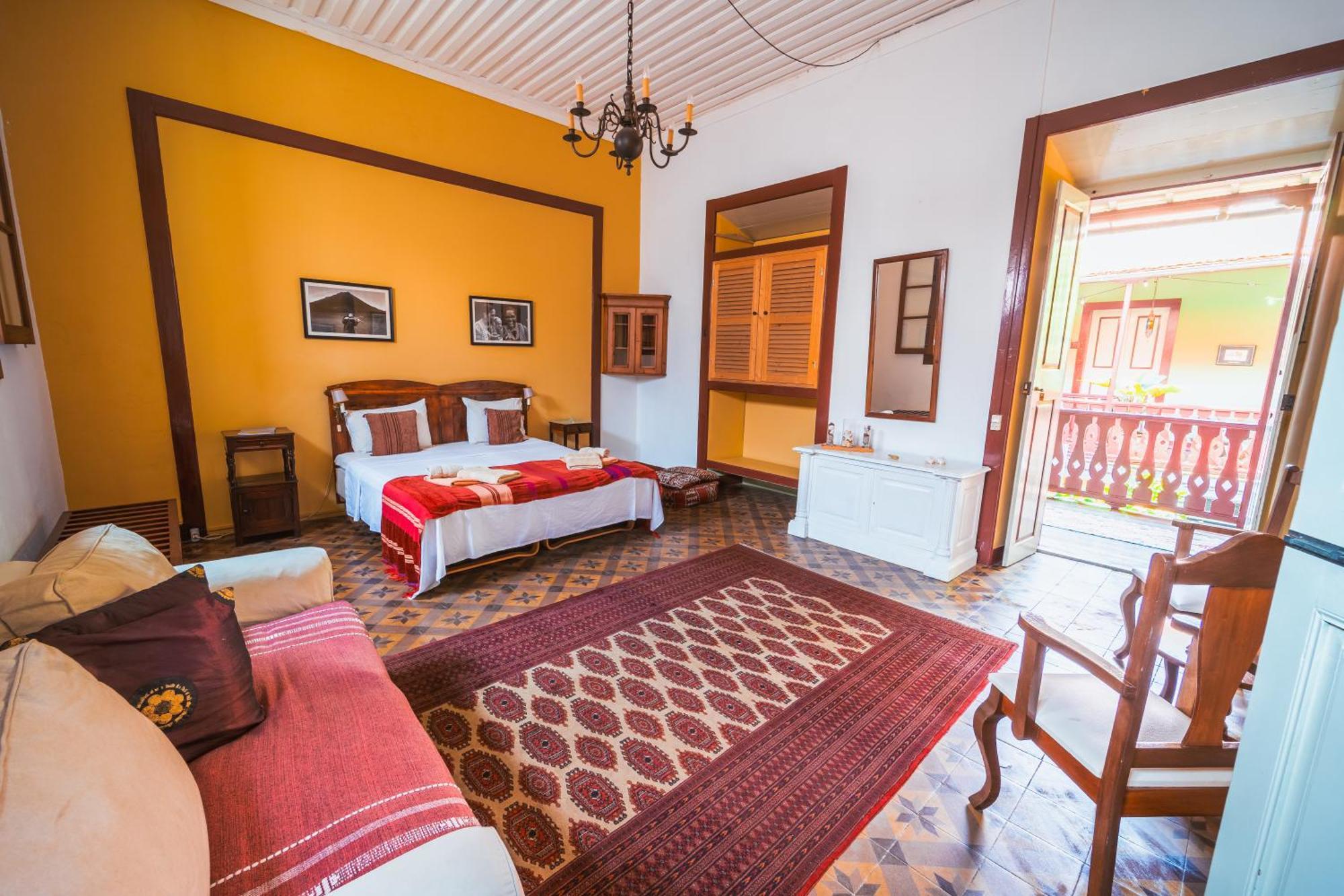 The Colonial Guest House Sao Filipe Bagian luar foto