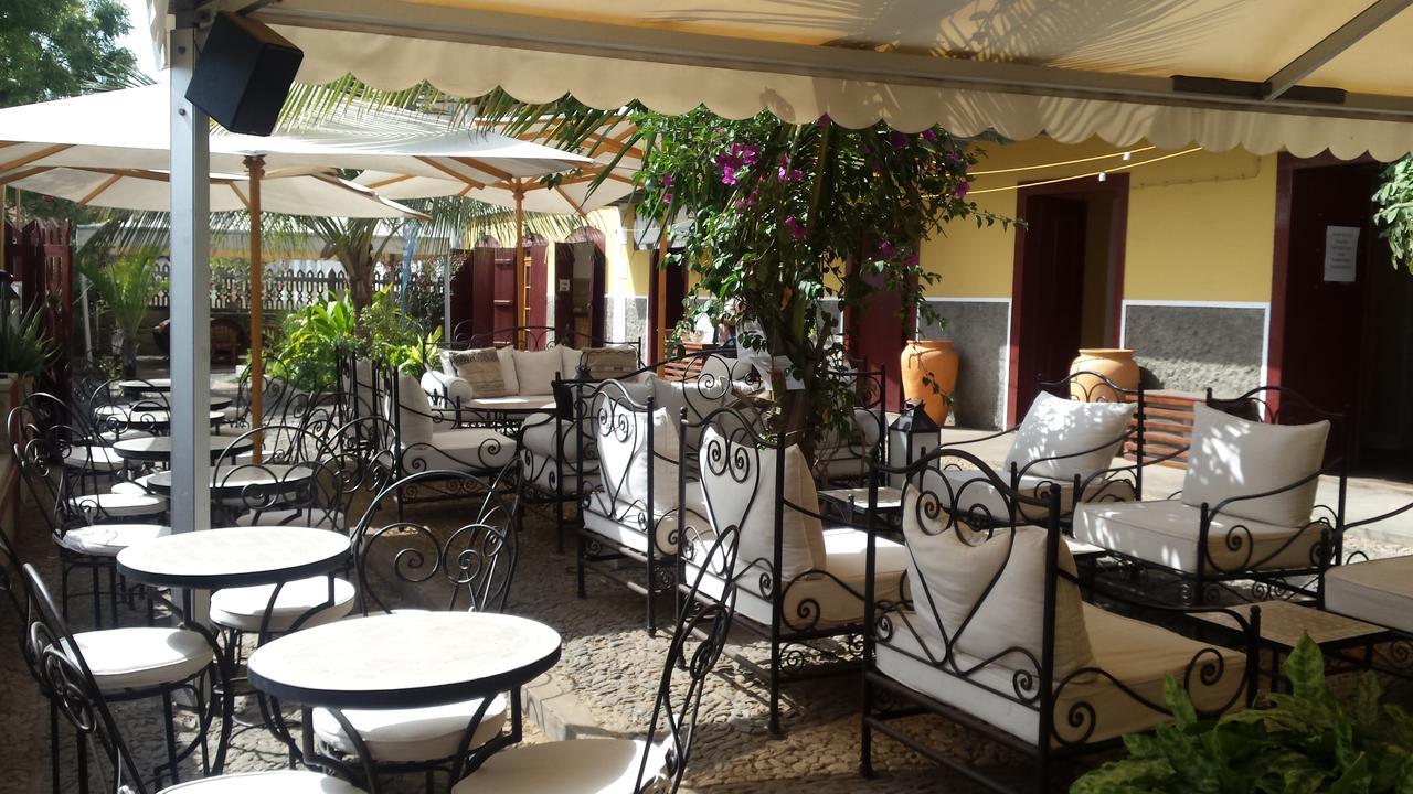 The Colonial Guest House Sao Filipe Bagian luar foto