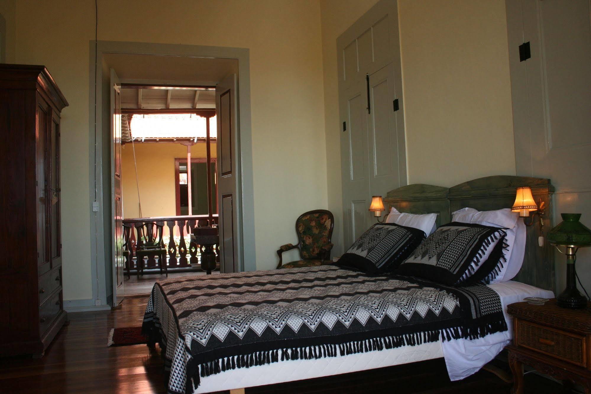 The Colonial Guest House Sao Filipe Bagian luar foto