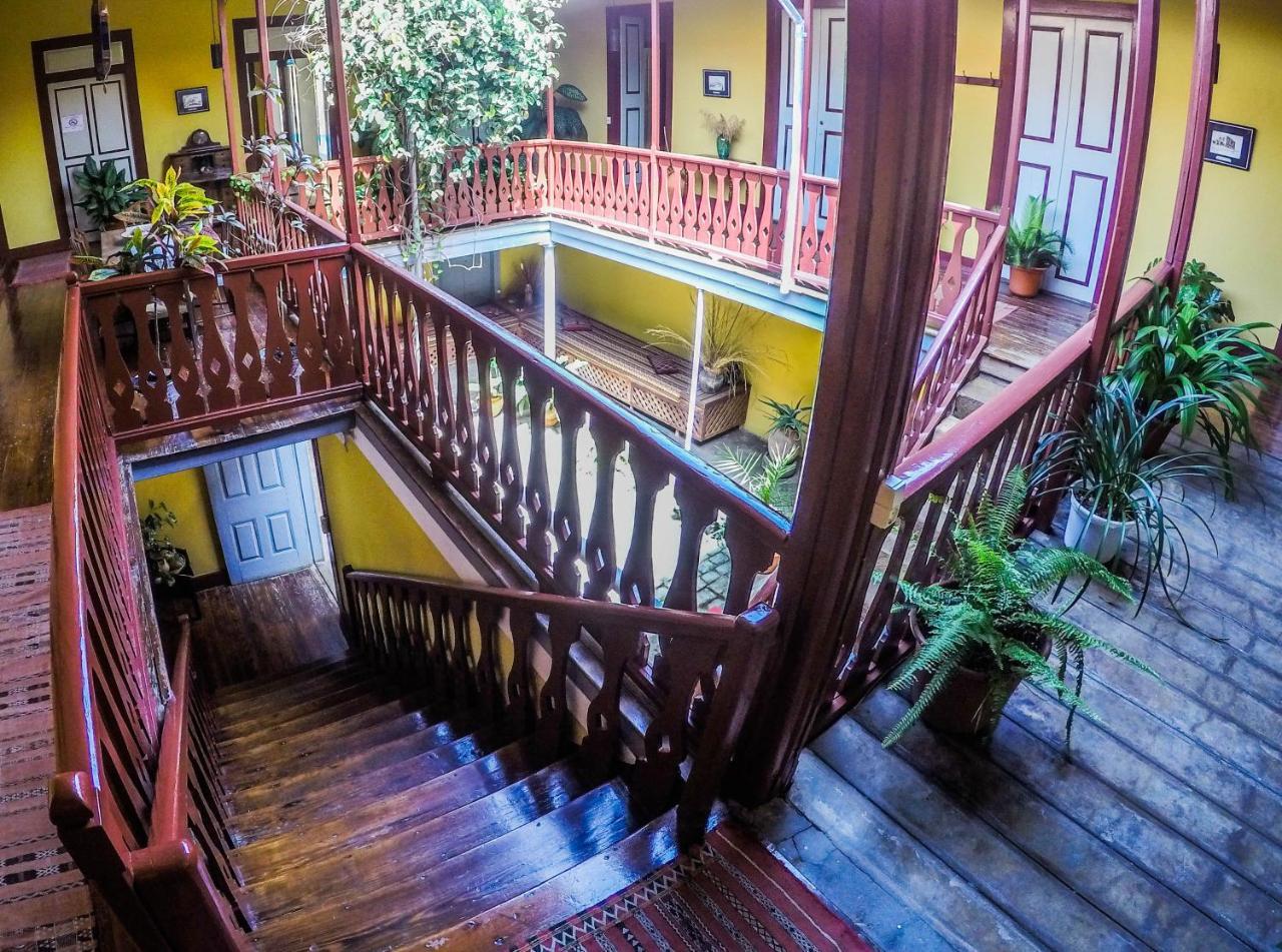 The Colonial Guest House Sao Filipe Bagian luar foto