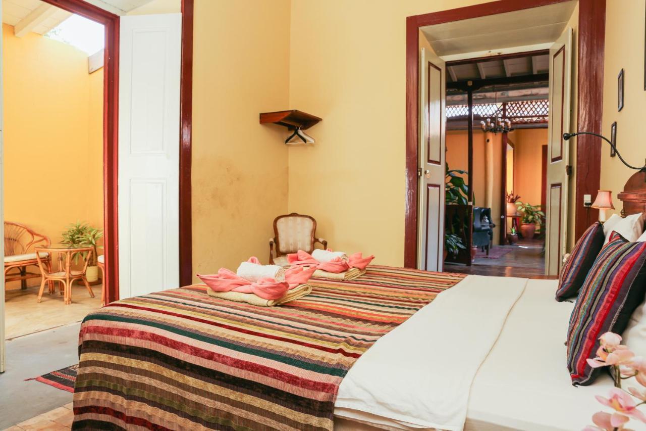 The Colonial Guest House Sao Filipe Bagian luar foto